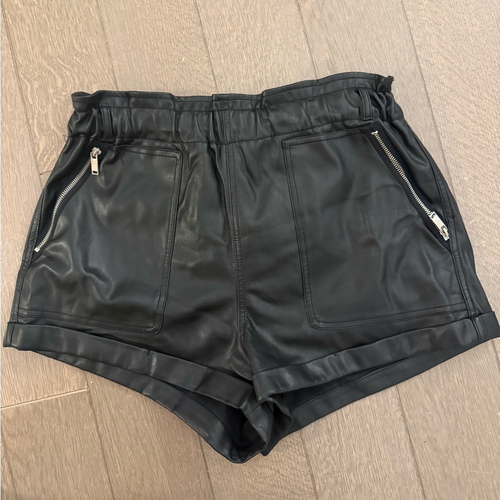 Blank NYC Black Faux Leather Women's Shorts with Zip Pockets